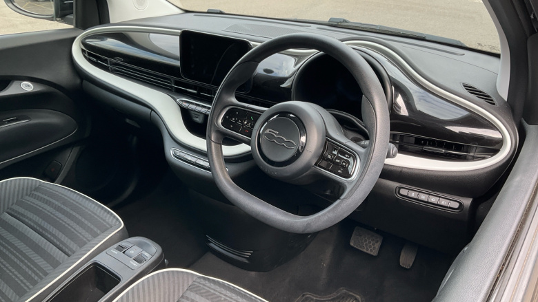 Fiat 500 87kW Passion 42kWh 3dr Auto Electric Hatchback